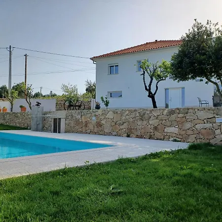 Casa Dos Picoutos Al * Moncao