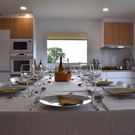 Casa Dos Picoutos Al Holiday home Moncao